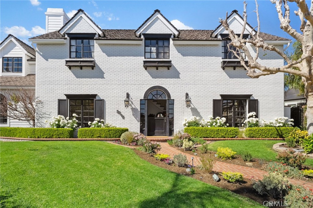 3812 Calle Tiburon