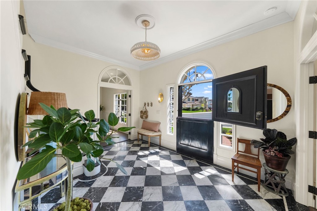 3812 Calle Tiburon