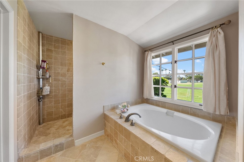3812 Calle Tiburon