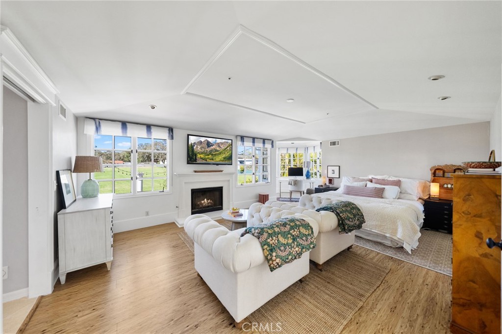 3812 Calle Tiburon