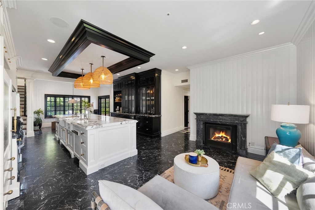 3812 Calle Tiburon