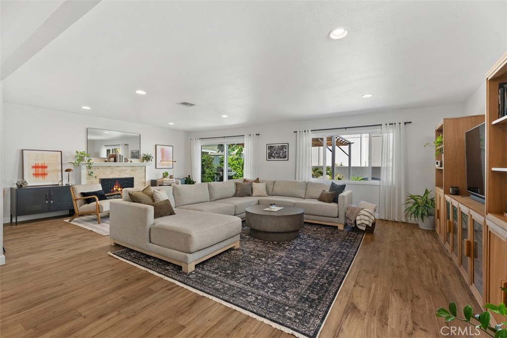 279 N Sacramento Street