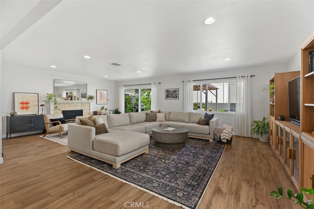 279 N Sacramento Street