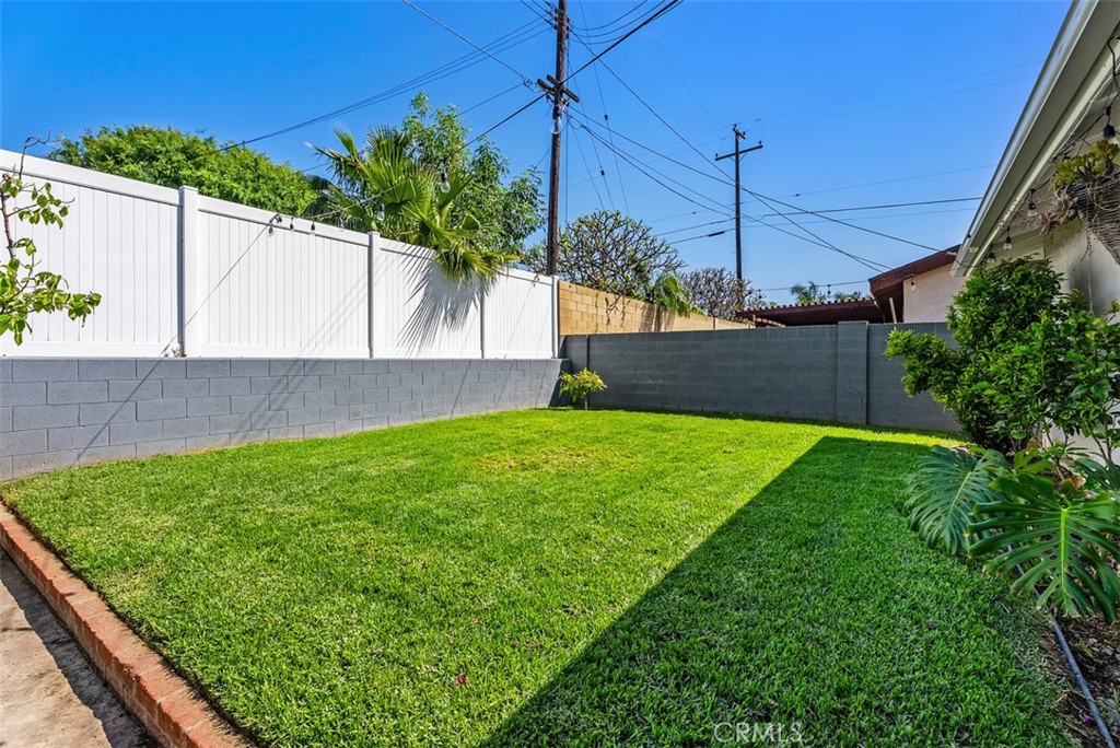 279 N Sacramento Street