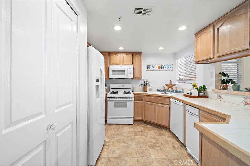 4581 Warner Avenue 202