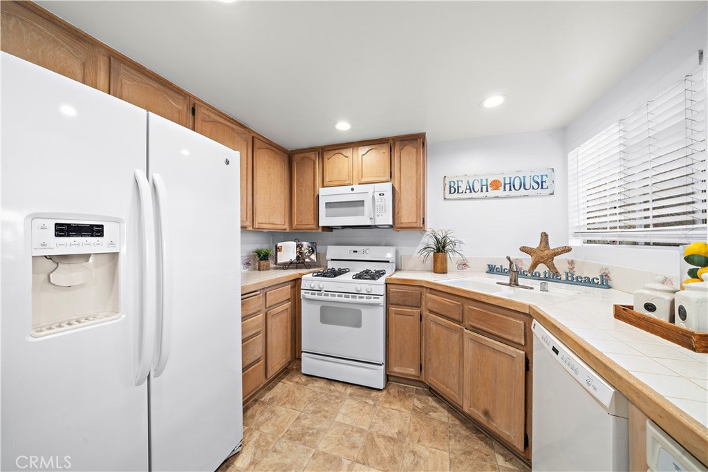 4581 Warner Avenue 202