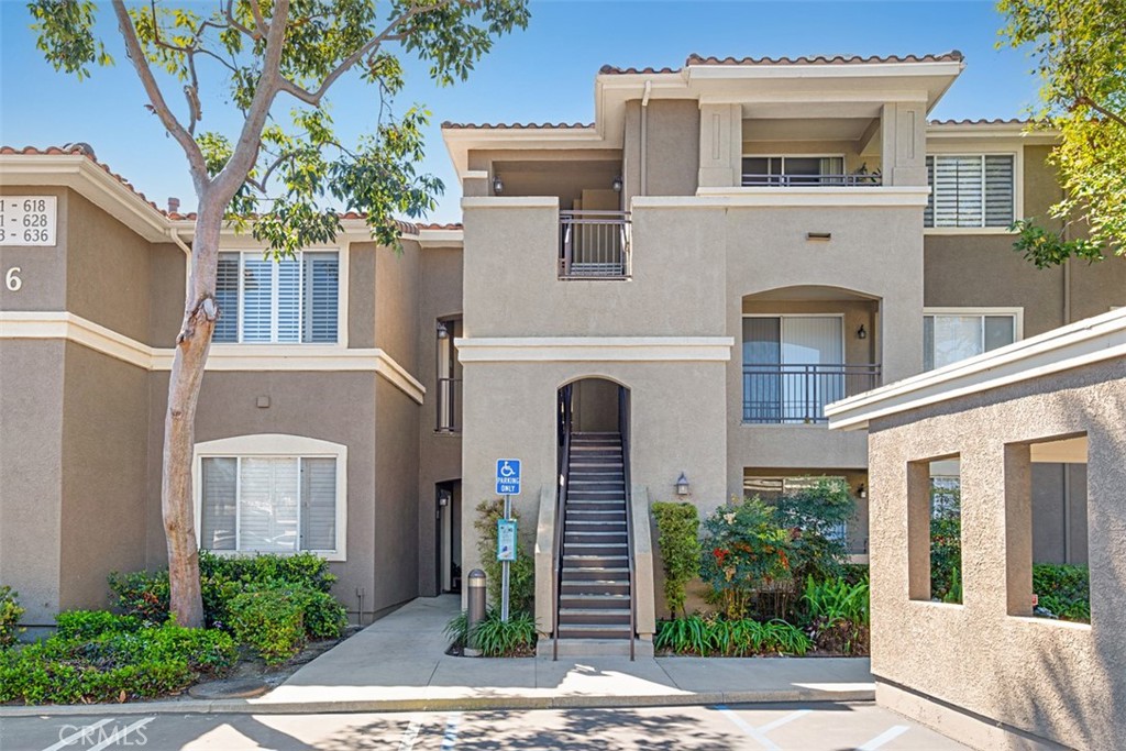22681 Oakgrove #635