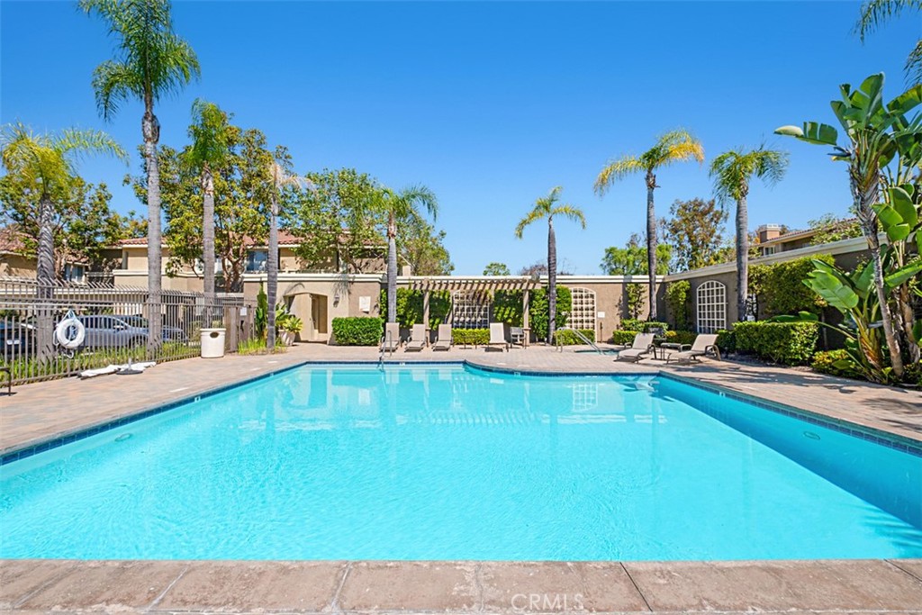 22681 Oakgrove #635