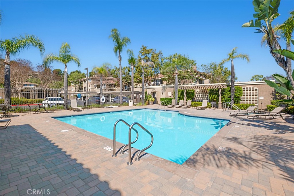 22681 Oakgrove #635