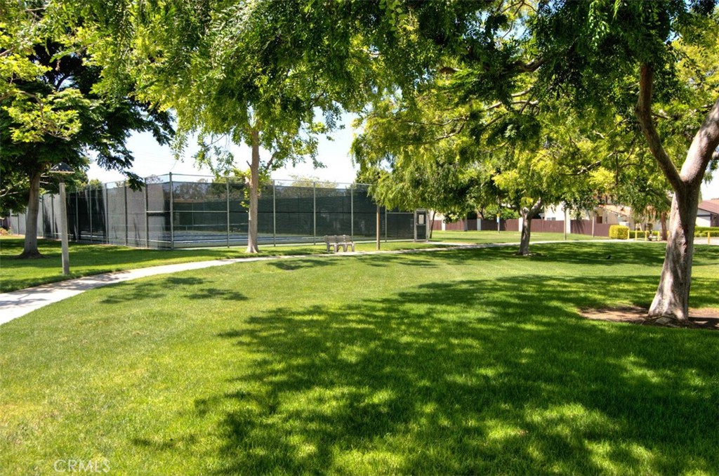 3871 Hendrix Street
