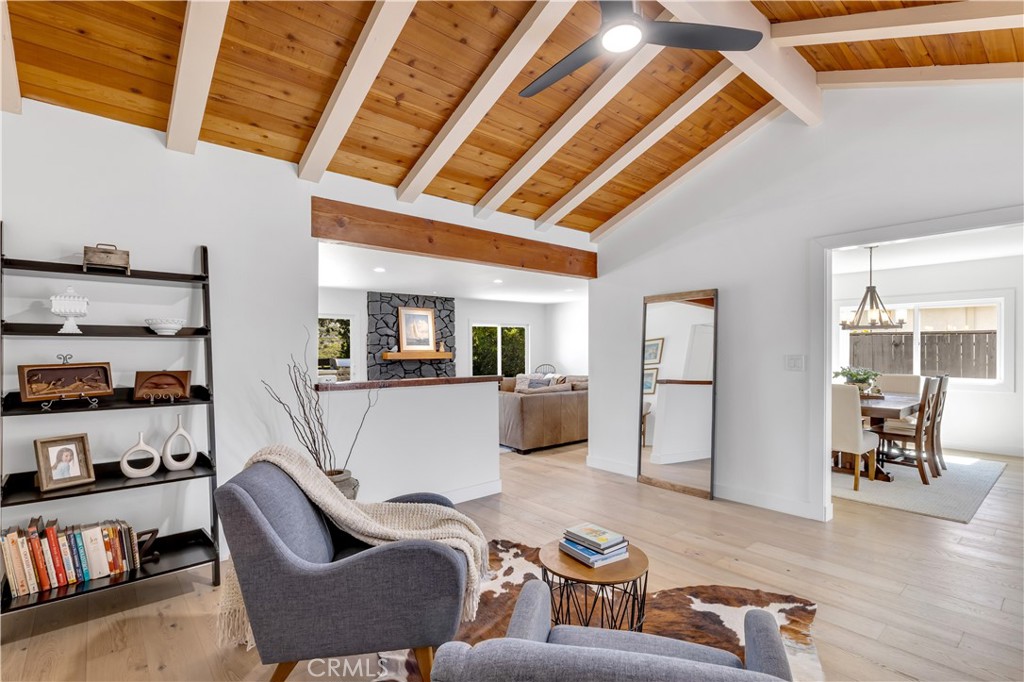 802 Avenida Presidio