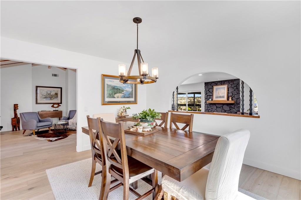 802 Avenida Presidio