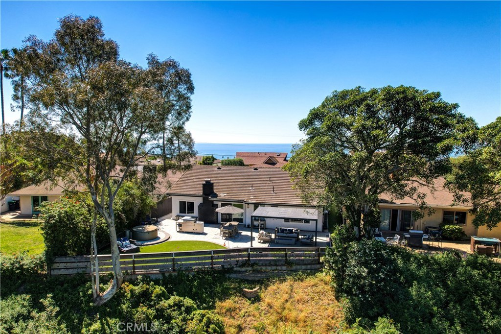 802 Avenida Presidio