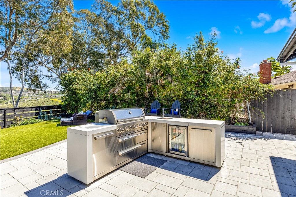 802 Avenida Presidio