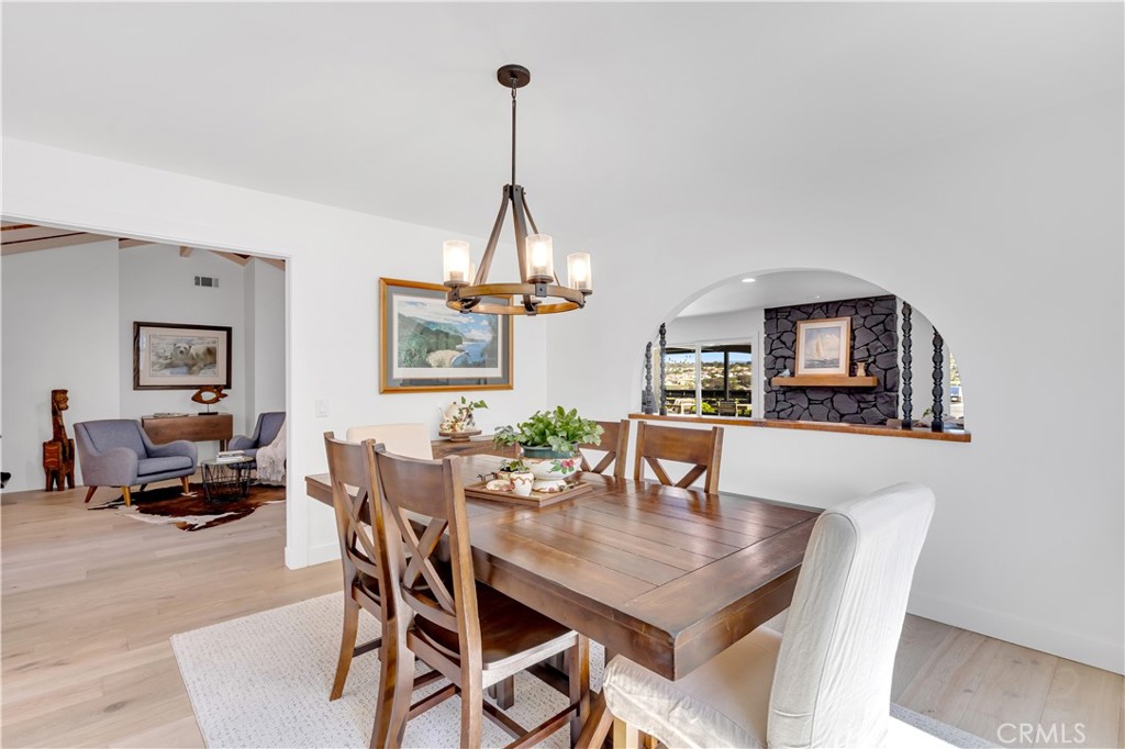 802 Avenida Presidio