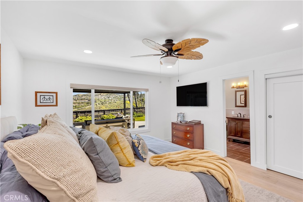 802 Avenida Presidio