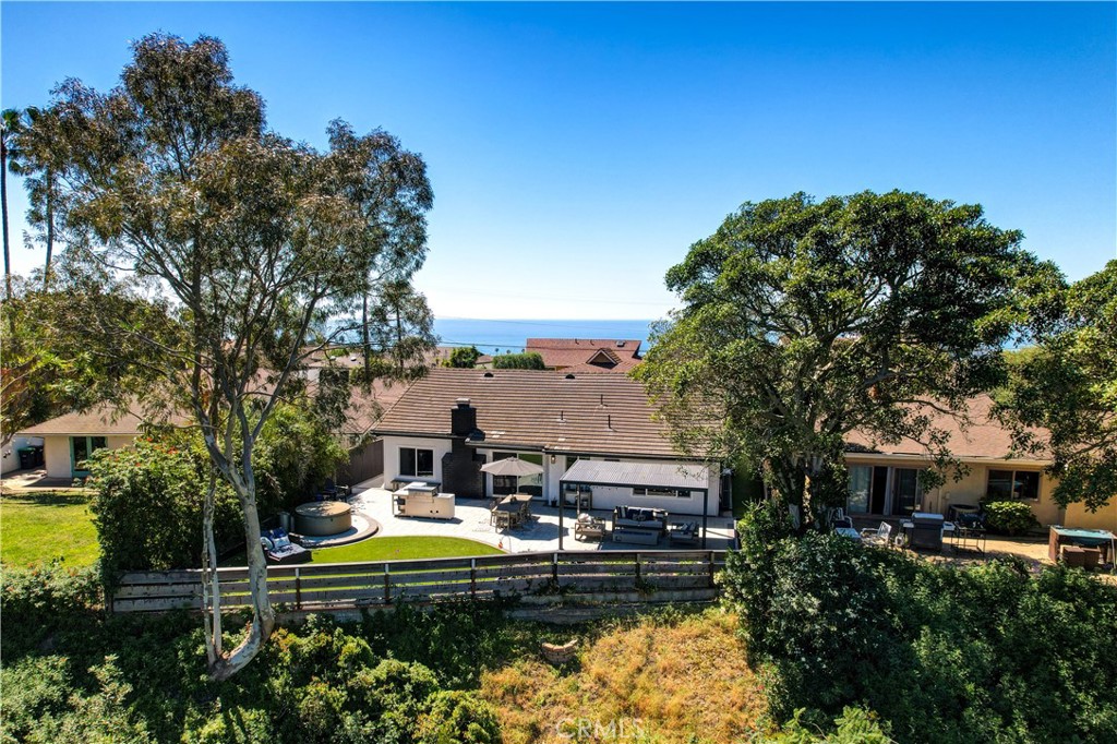 802 Avenida Presidio