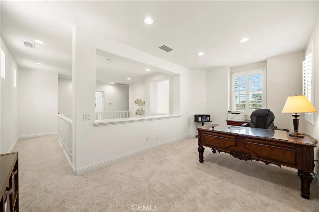 2290 Redwood
