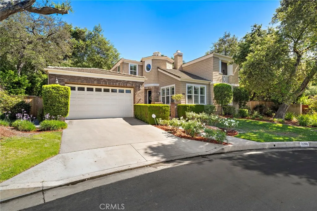 2290 Redwood