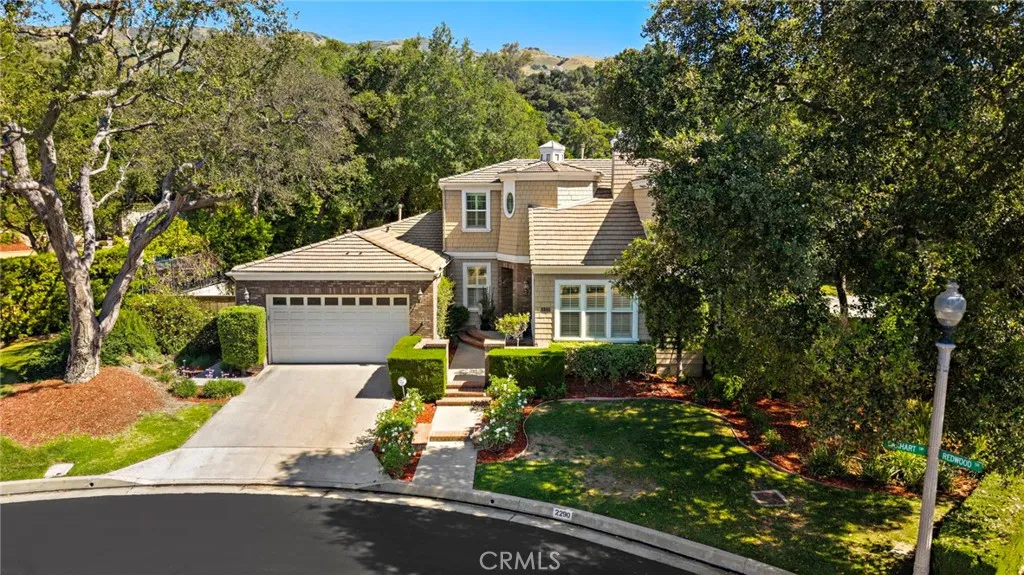 2290 Redwood