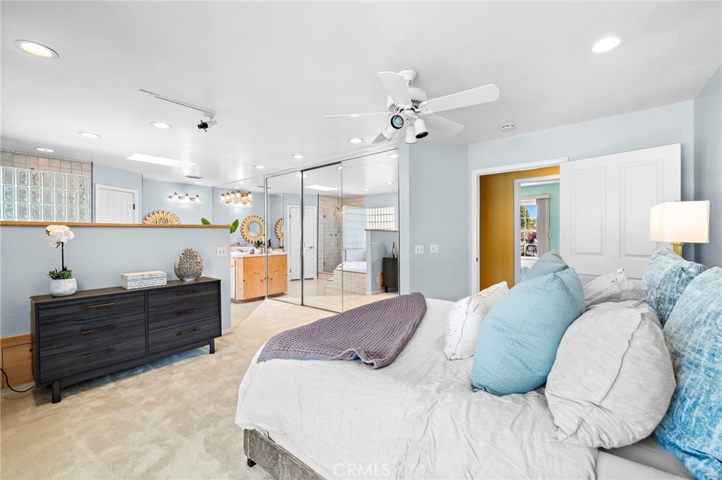 16805 Redwood Street