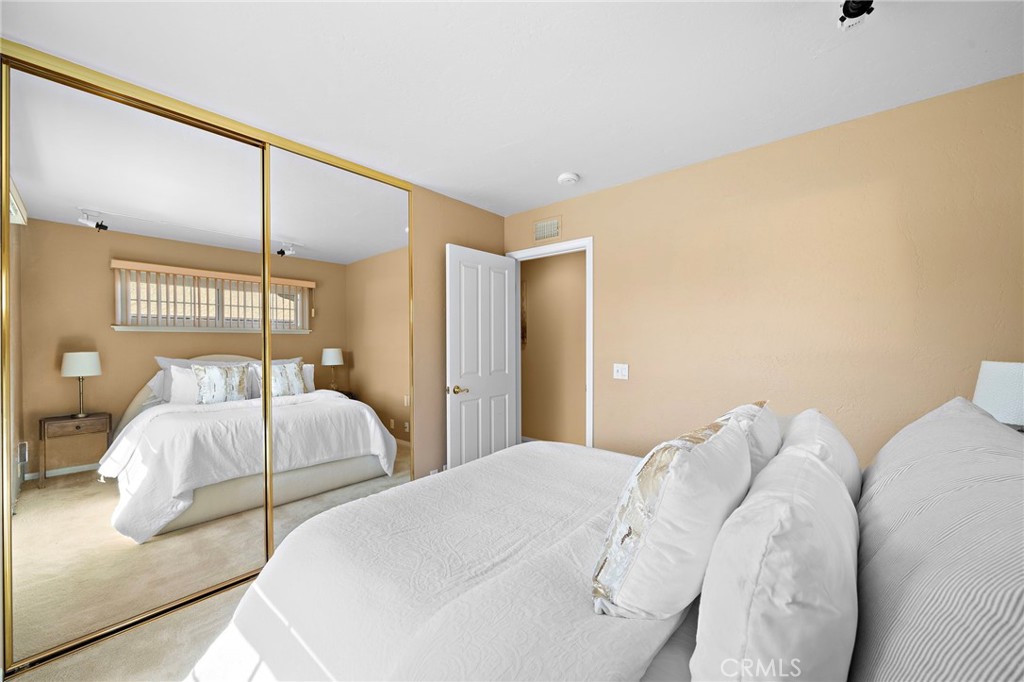 16805 Redwood Street