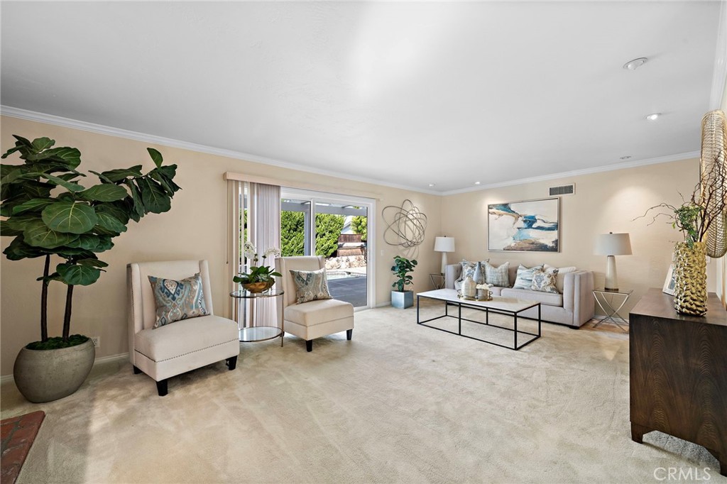 16805 Redwood Street