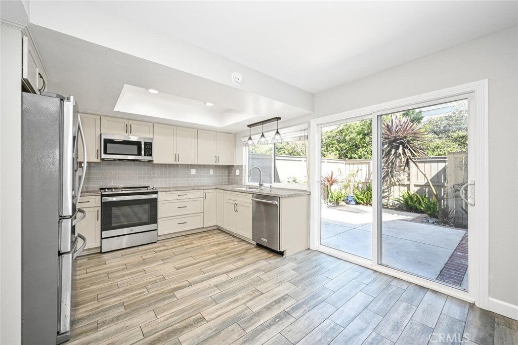 7021 Seal Circle