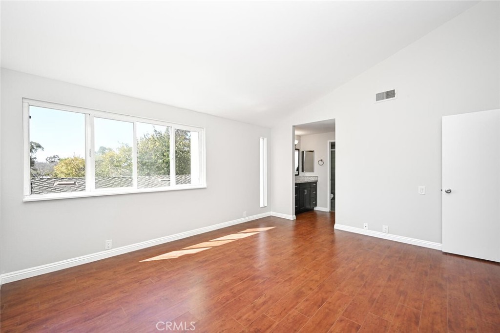 7021 Seal Circle
