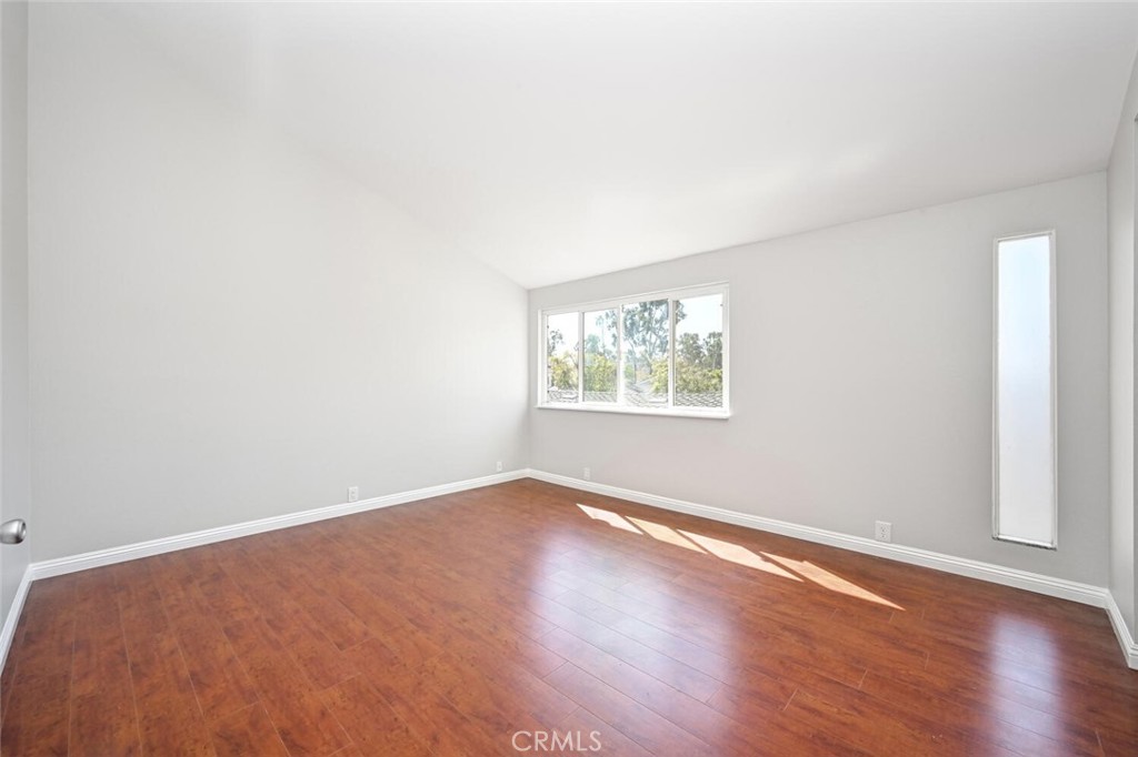 7021 Seal Circle