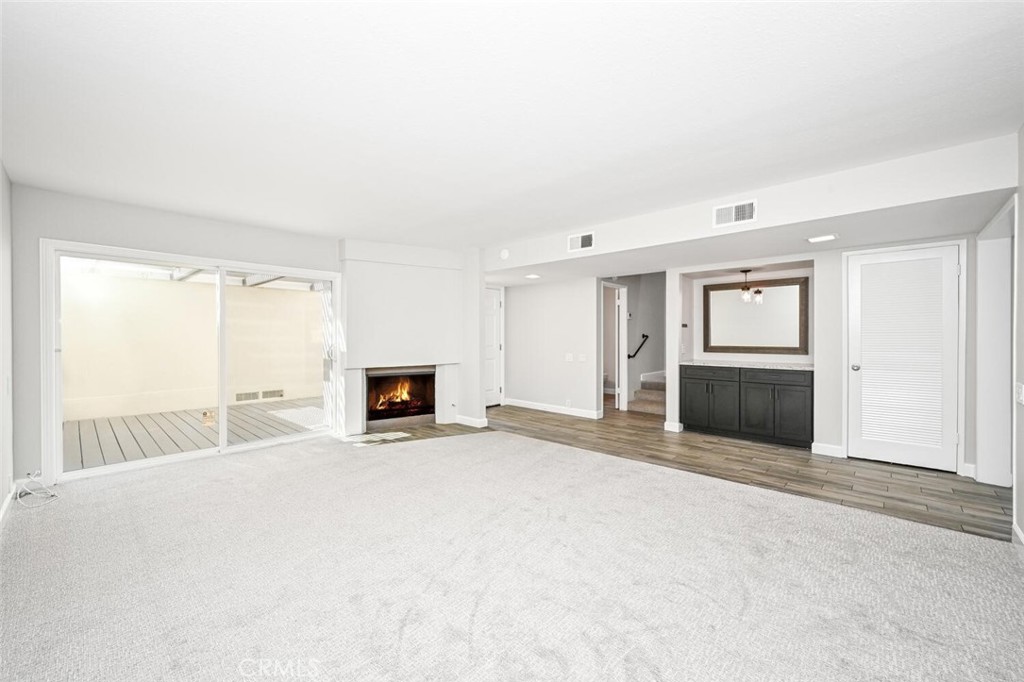 7021 Seal Circle