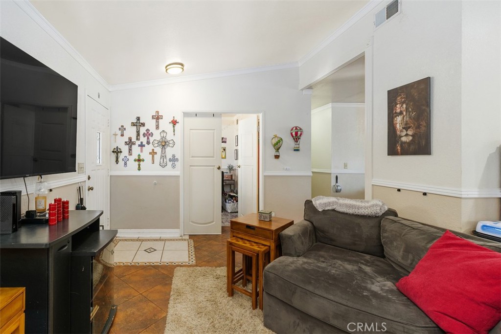233 Southshore