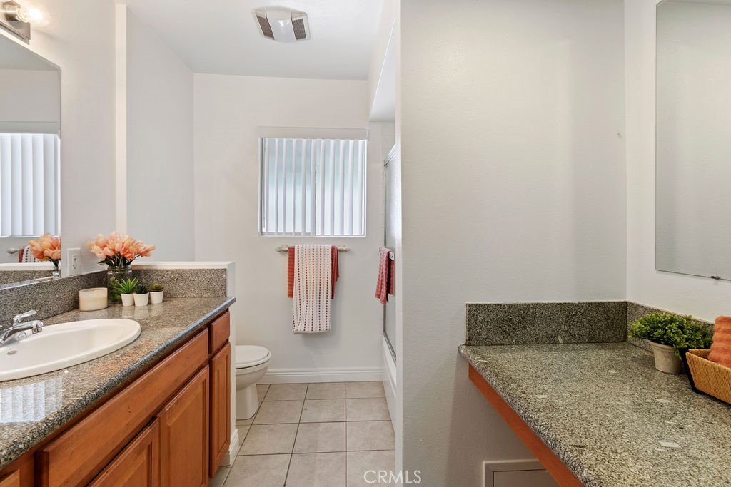 1801 Greenleaf Street 15