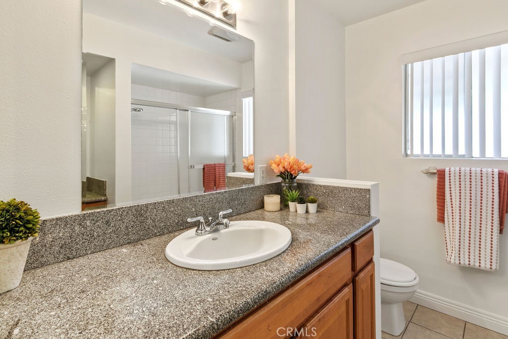 1801 Greenleaf Street 15