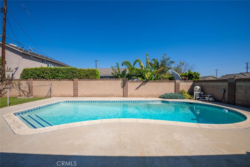 9826 Saint George Circle