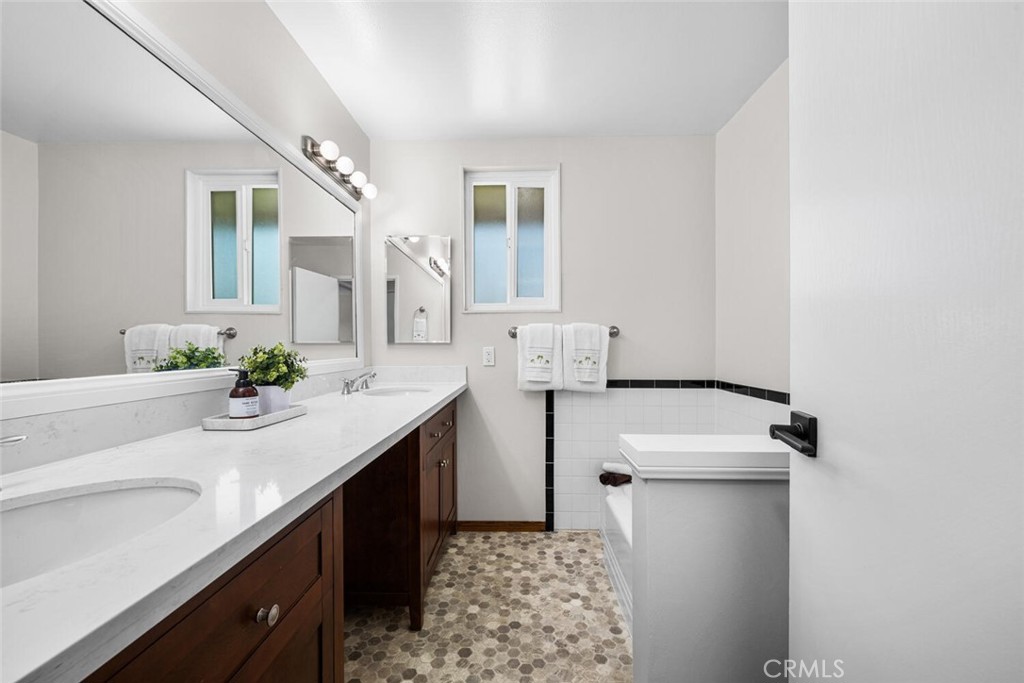 9826 Saint George Circle