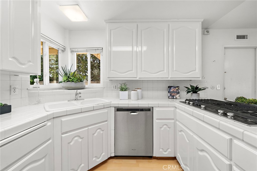 15201 Brighton Street