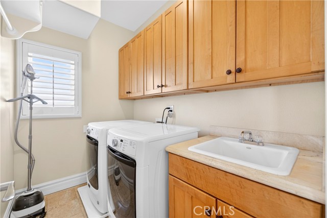 120 N Loreta WALK