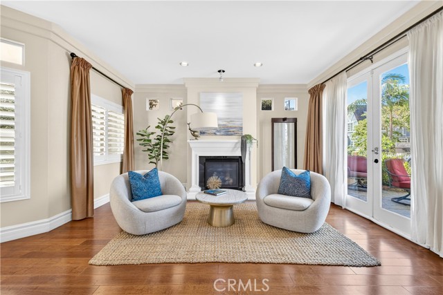 120 N Loreta WALK