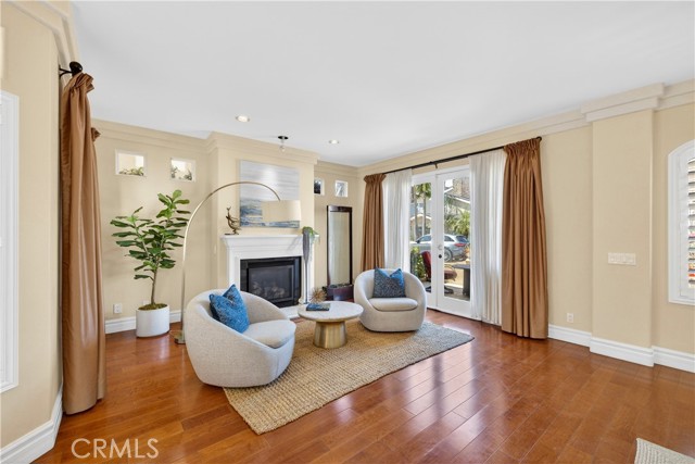 120 N Loreta WALK