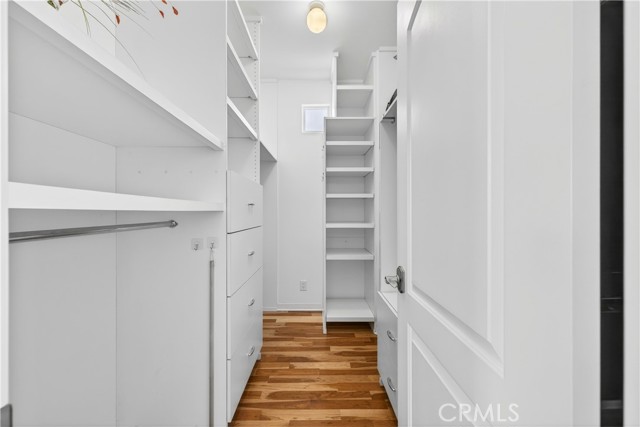 120 N Loreta WALK