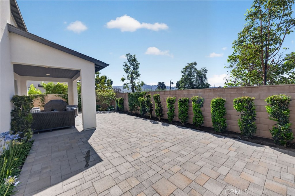 26018 Meadow Drive