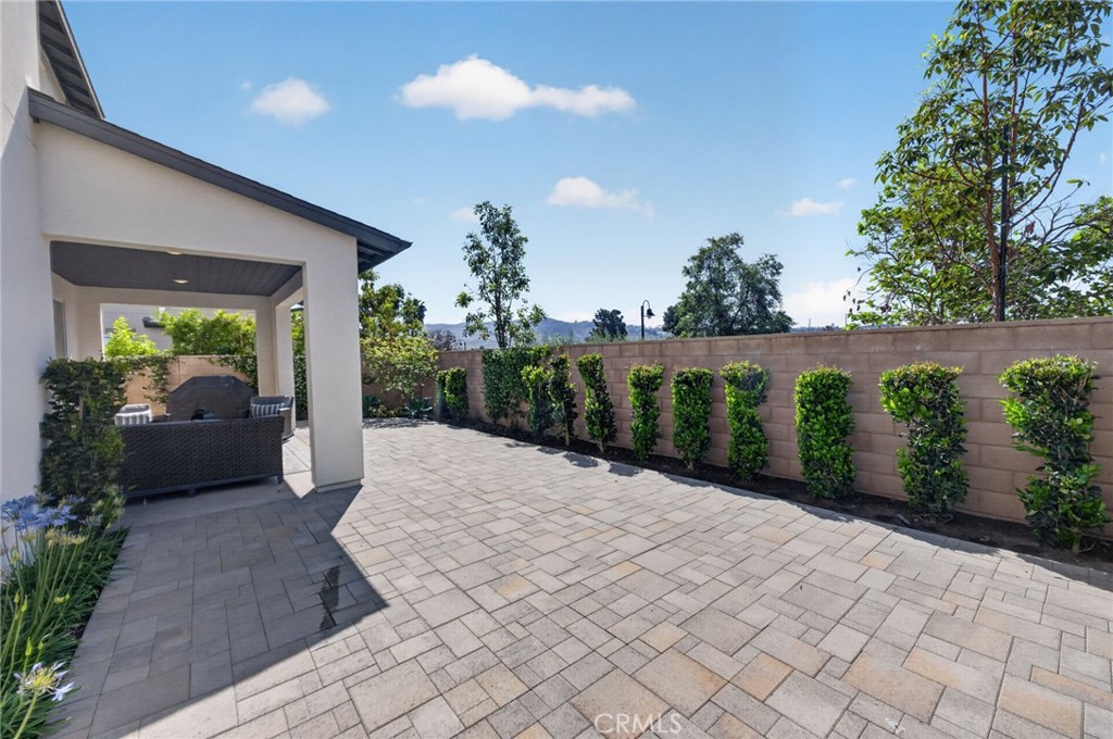 26018 Meadow Drive
