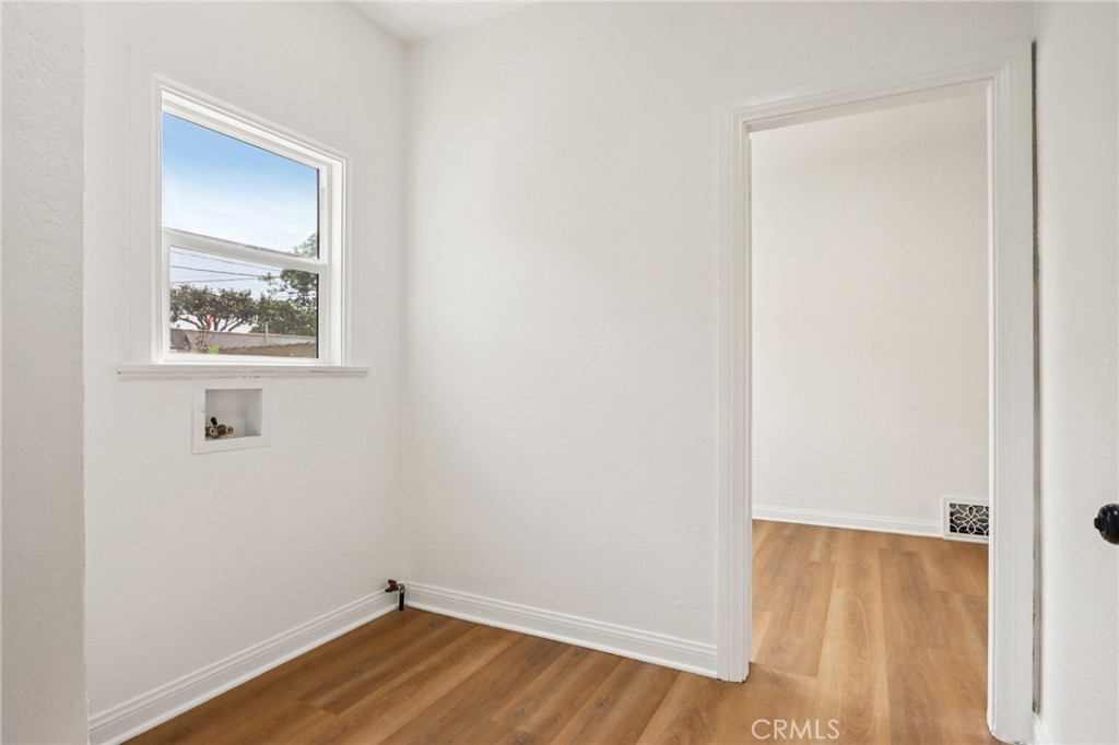 1112 W 64th Street
