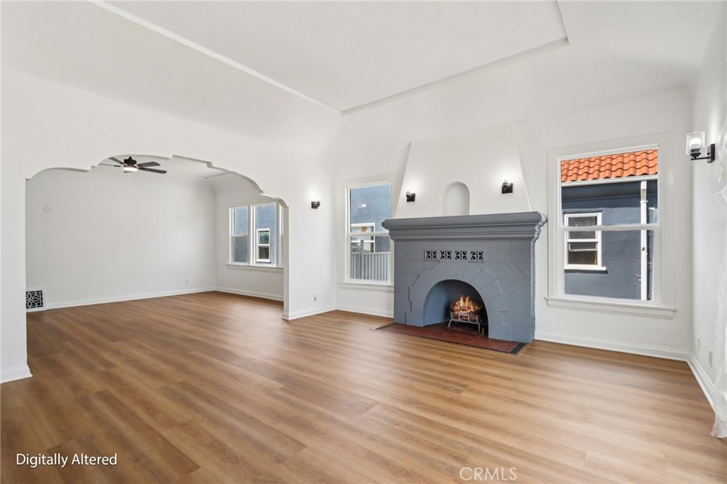 1112 W 64th Street