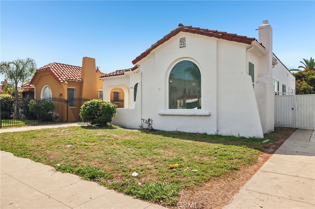 1112 W 64th Street