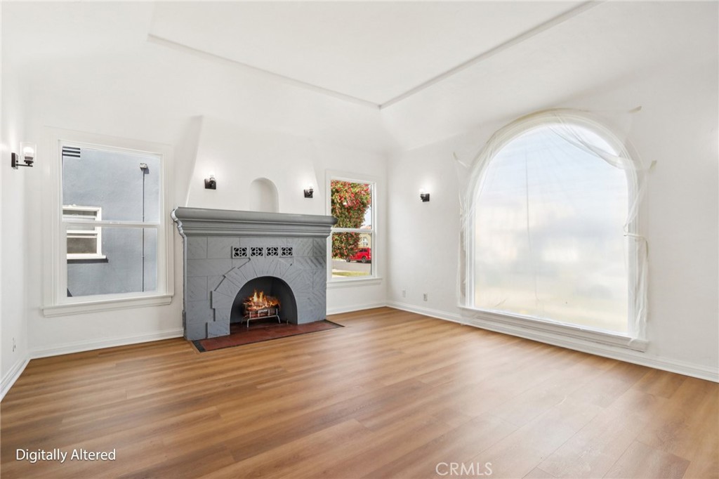1112 W 64th Street