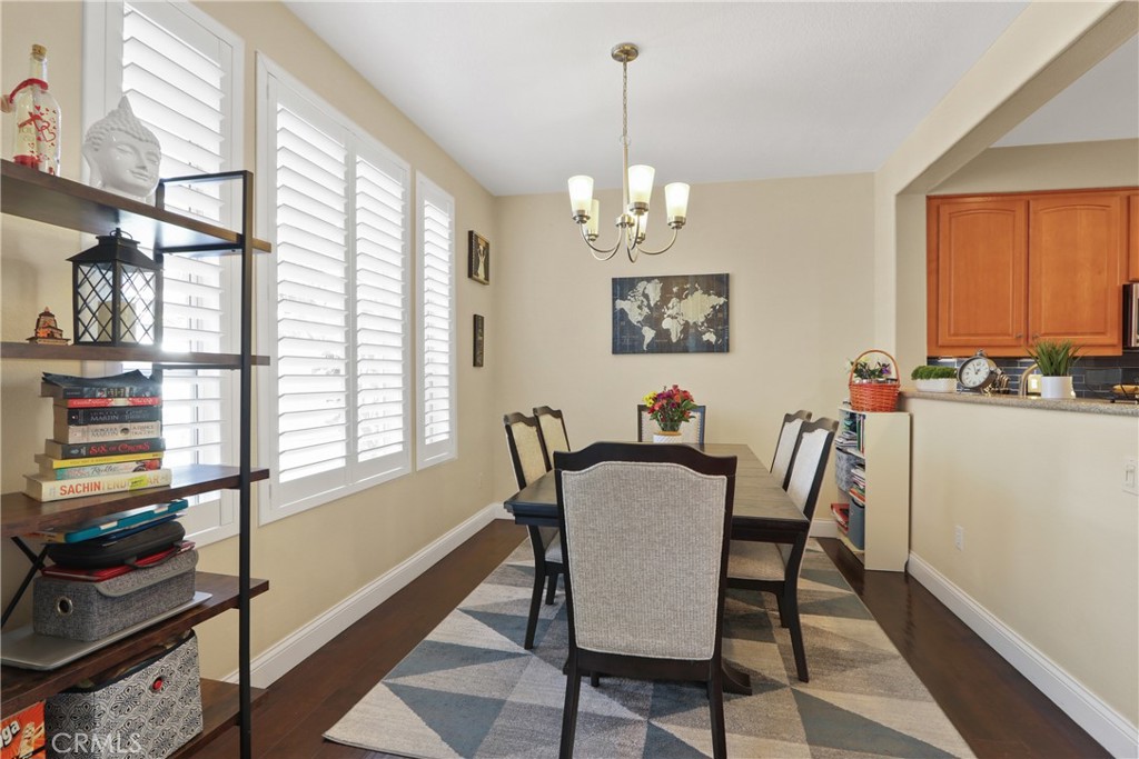 98 Mira Mesa