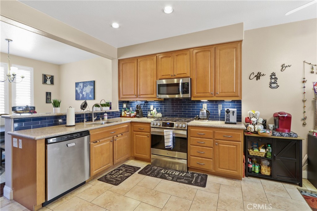 98 Mira Mesa