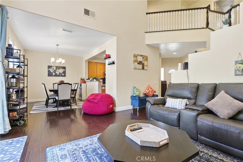 98 Mira Mesa